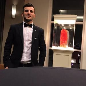 Meet your Posher, Edmond